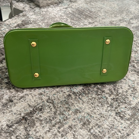 Louis Vuitton Alma GM - Limited Edition Vert Tonic Monogram Vernis - Picture 5 of 17
